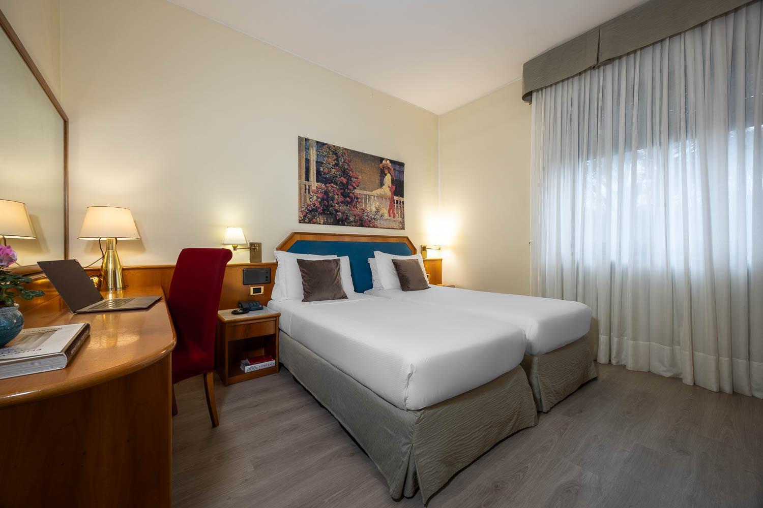 Ih Hotels Milano Eur - Trezzano Sul Naviglio Exterior foto